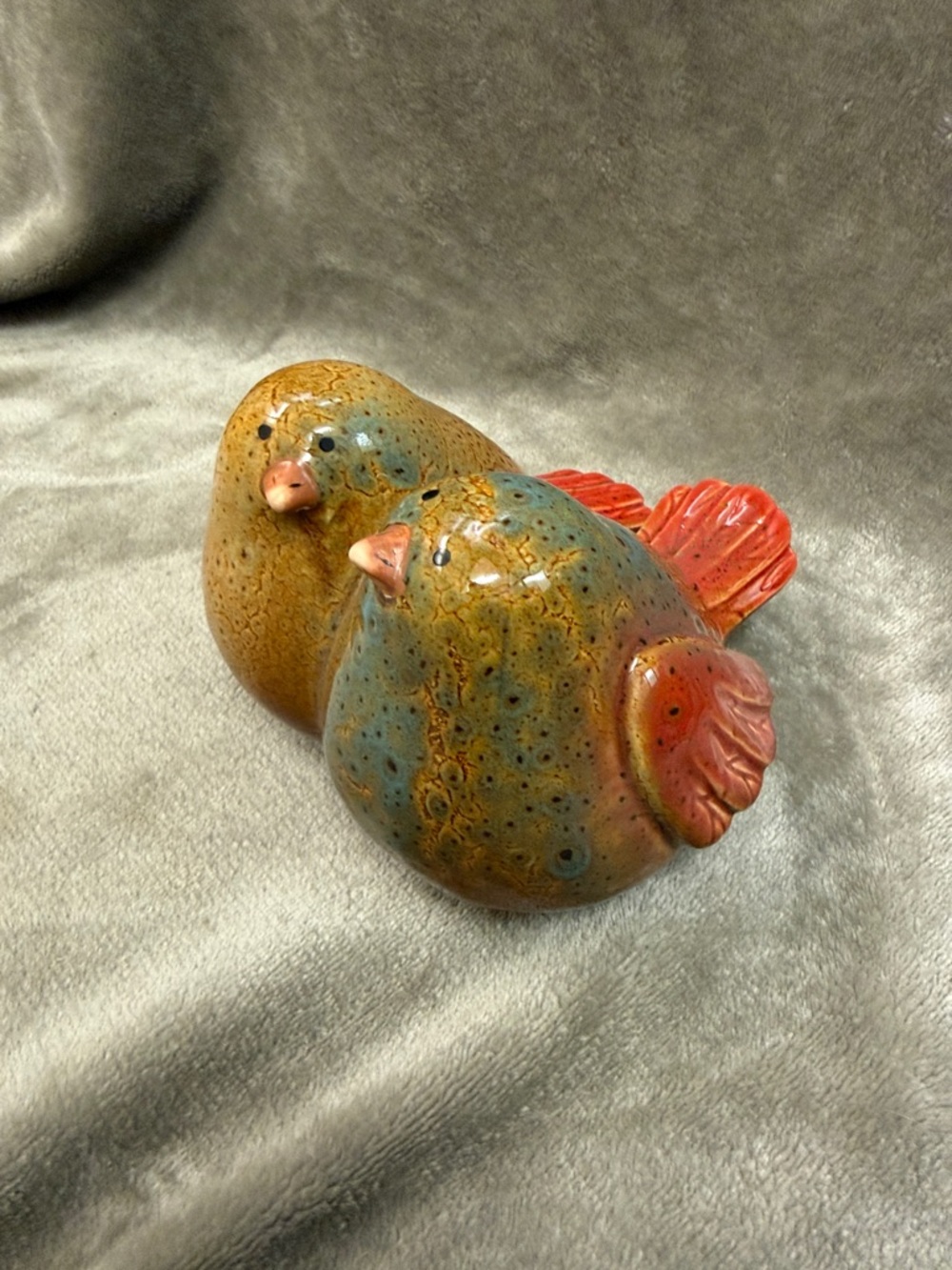 2 Chubby Love Birds    Speckled Ceramic Pottery   Orange-Brown4" Tall x 6" J